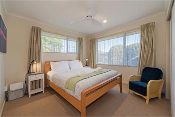 Casa Bella - Nelson City Holiday Home - The Wood, Nelson