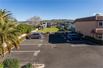 Seaview Studio Apartment - 