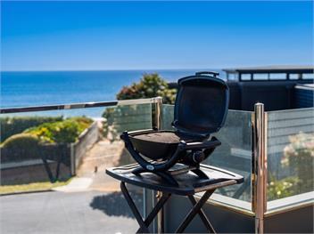 Ocean View Beach Beauty (Bachcare) - 