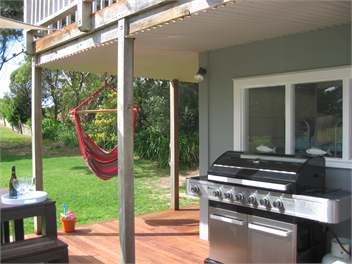 Bach No. 5 at Sunny Riversdale - Riversdale Beach Masterton 