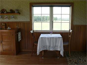Pioneer Cottage -