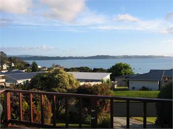 Holiday Home in Algies Bay, Auckland - Auckland