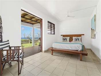 Magical Ocean Front Villa 'Senang Masari' - Port Vila