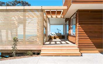 ONETANGI BELLE : Coast and Country - Waiheke Island, Auckland