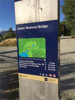 Historic Winter Ski Cottage/Summer River Cottage. - Queenstown
