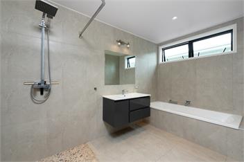 Luxury Beach Getaway - Waihi Beach