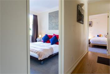 Giverny Art House - Queenstown