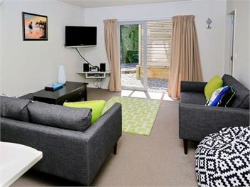 Harakeke House Downstairs (Bachcare) - Ohakune
