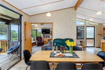 Escape to the Lake (Bachcare) - Lake Rotoiti