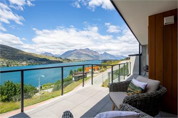 4 BDR Home, Captivating Lake Views, BBQ, A/C - Queenstown