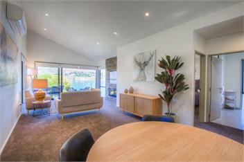 The Villa Lookout (Bachcare) - Queenstown