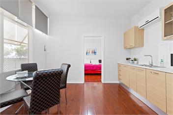 20++ Guests !! Rent Entire Pub for the Night - Echuca