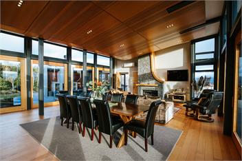Mt Gold Retreat - Sleeps 8 - Spa Pool - Tennis Court - Wanaka
