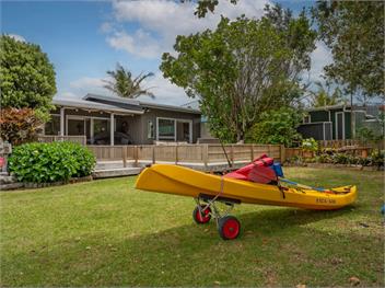 Kon Tiki Retreat (Bachcare) - Whiritoa