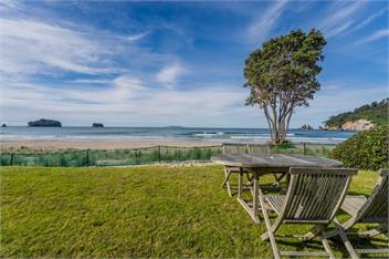 Beachfront Beauty (Bachcare) - Whangamata