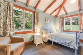 Fantail House Kaiuma Bay (Bachcare) - Havelock