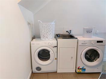 Hamilton Townhouse - Location, Style & Comfort - Hamilton