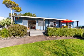 19th Hole Getaway (Bachcare) - Mangawhai