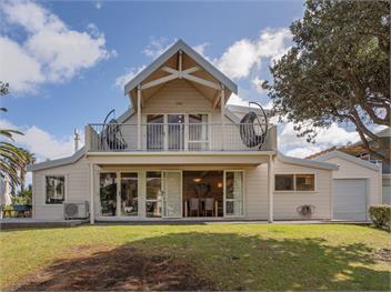 Waterfront Paradise (Bachcare) - Pauanui