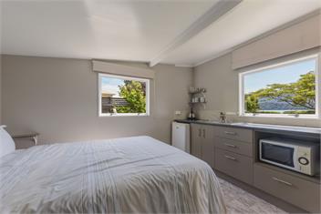 Linkwater Wonder (Bachcare) - Picton