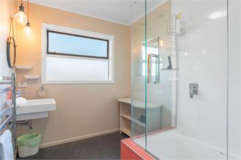 Willow Lake House (Bachcare) - Taupo