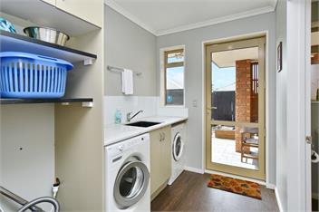 Stay at Puhara - Parklands Getaway - Christchurch