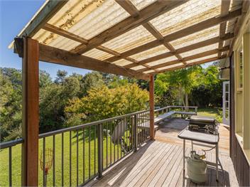 Birdsong (Bachcare) - Whangamata