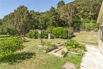 Hill Cottage (Bachcare) - Featherston