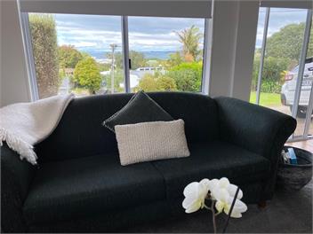 5 Min Walk to Beaches -Village & Shops Sea Views ! - Auckland