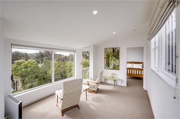 7th Heaven *Spa Pool, Swimming Pool & Close to CBD* - Napier