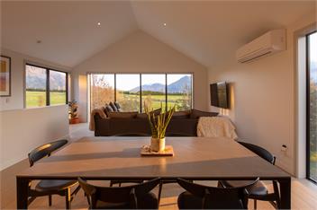 Beautiful 3 bedroom home | Hot Tub | Stunning View - Queenstown
