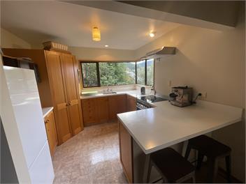 70 Chalet Cres -