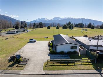 Dusky Rugby Unit (Bachcare) - 