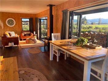 Fiery Peak Eco-Retreat: Stargazing & hot tub -