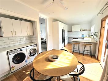 Chic Nelson City Escape - 