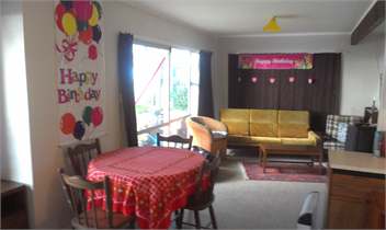 Beach Front House and Studio Unit - ohope