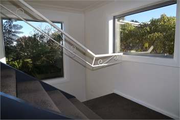 Stunning Ocean Horizon Views with Conservatory & Spa - Dunedin