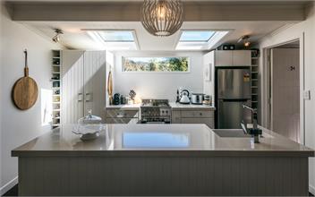ONEROA SUMMERHUS : Coast and Country - Waiheke Island