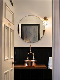 Historic Winter Ski Cottage/Summer River Cottage. - Queenstown
