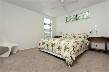Luxury Beach Getaway - Waihi Beach