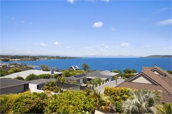 Lake View by Town - Taupo