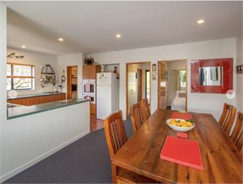 Le Bach - Akaroa