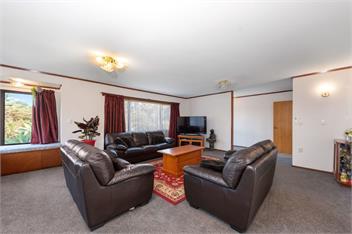 Courtside Quarters (Bachcare) - Waihi Beach