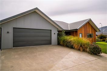 Erskine Place (Bachcare) - Lake Hawea