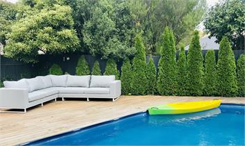 Stylish pool house with starter breakfast  - Christchuch 