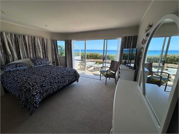 Matarangi Beachfront (Bachcare) - Matarangi