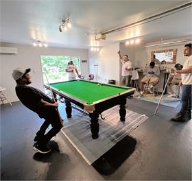 Hilltop farm house- Perfect for groups and Gatherings - Auckland 