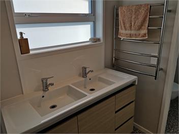 ATTRACTIVE GETAWAY ON AICKIN-200 AICKEN ROAD  - Whangamata