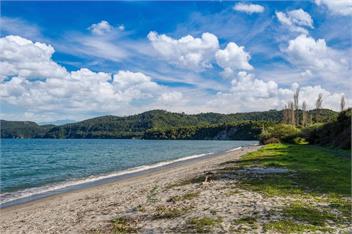 Lake Life Kinloch (Bachcare) - Taupo