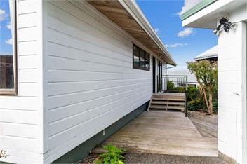 Waterfront Charm (Bachcare) - Snells Beach